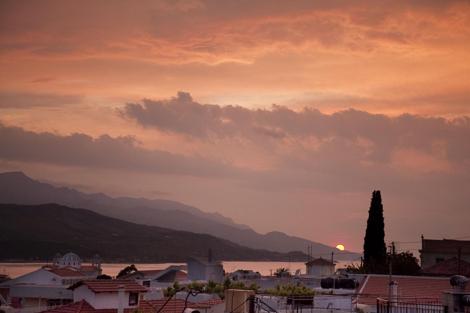Virginia Hotel Samos Town Luaran gambar
