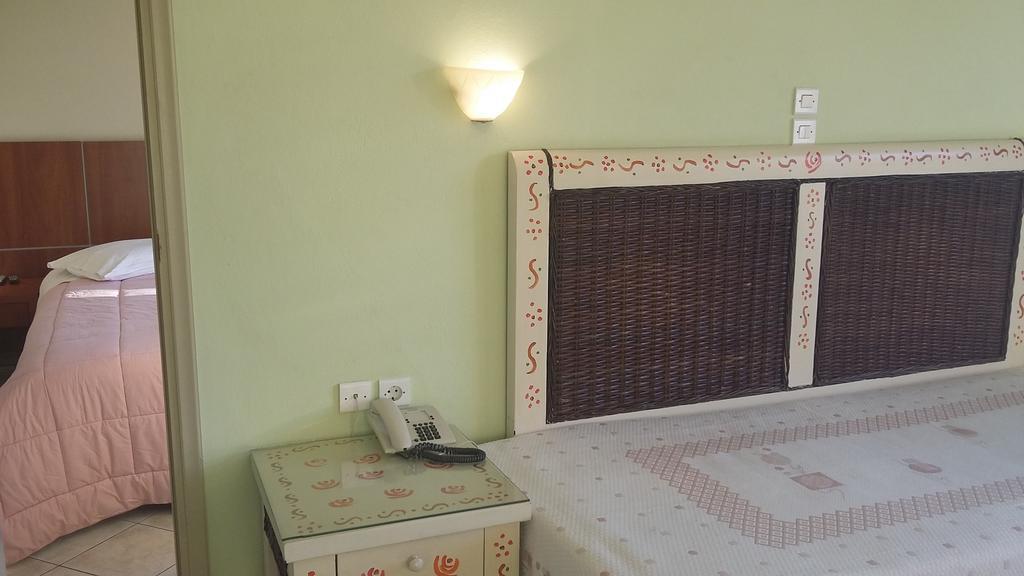Virginia Hotel Samos Town Luaran gambar