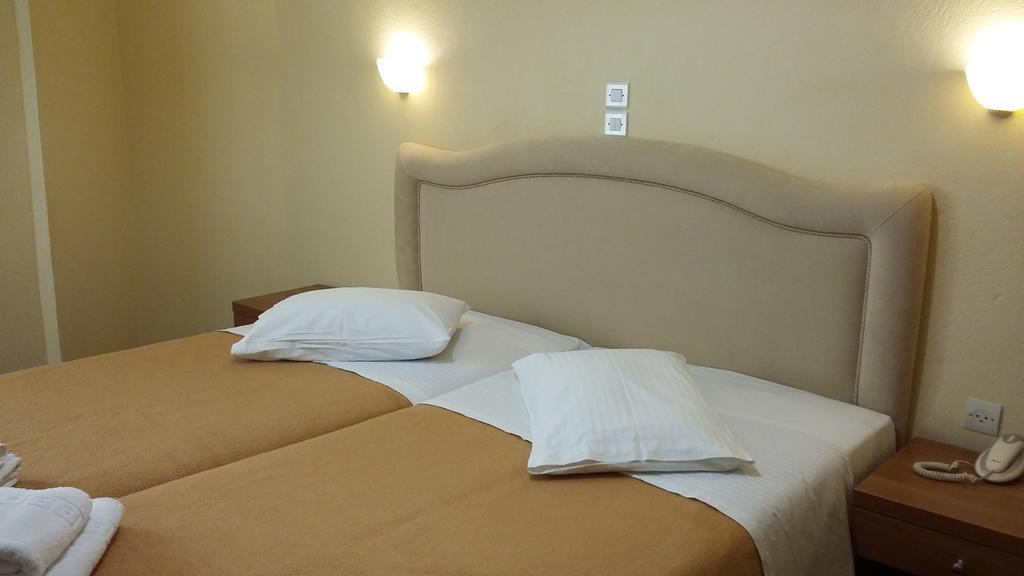 Virginia Hotel Samos Town Luaran gambar